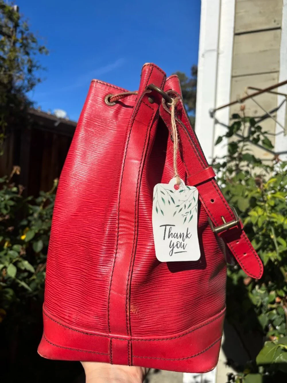 Authentic Louis Vuitton Red Neo Shoulder EPI RED - Picture 4 of 16